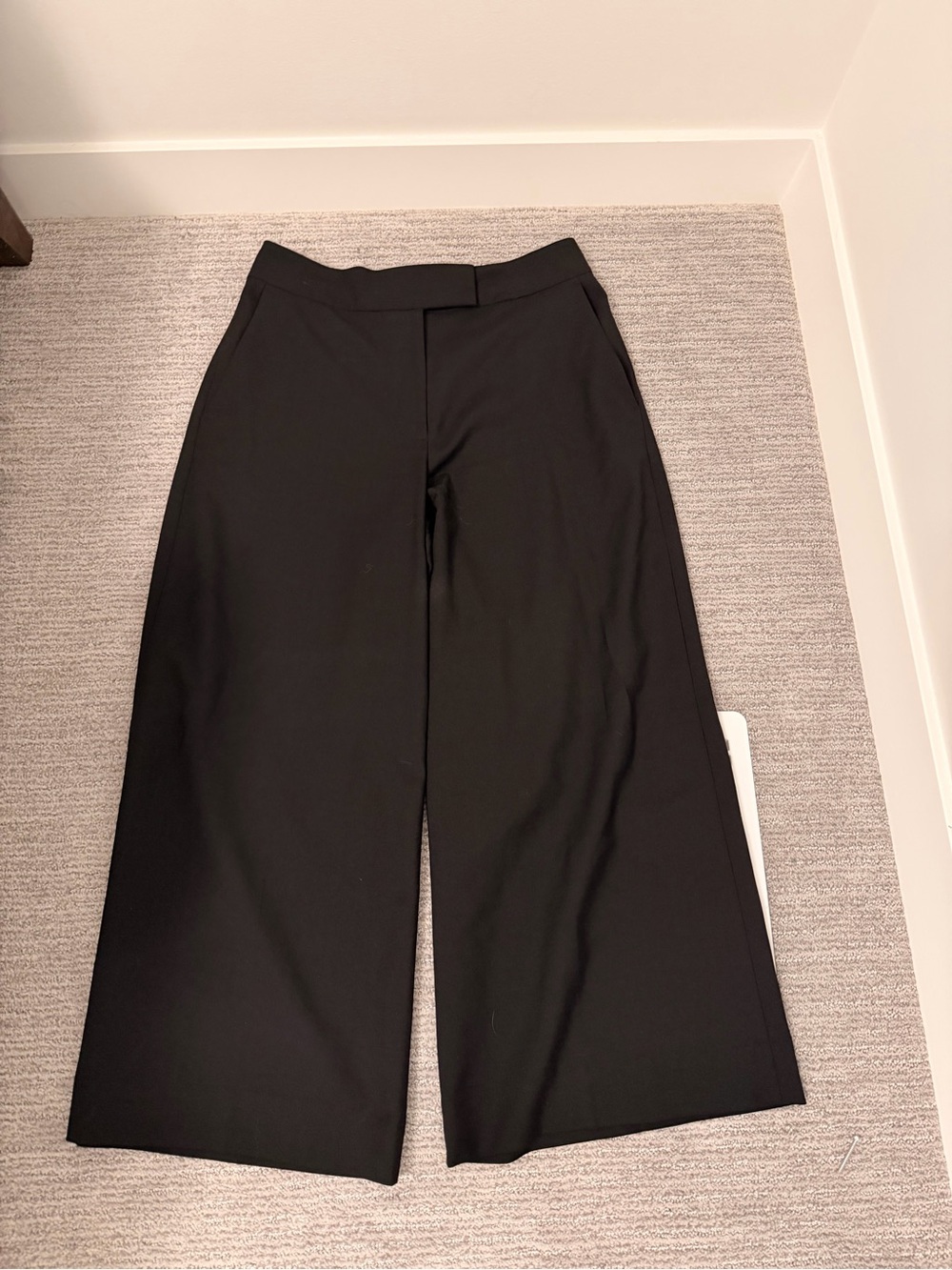 Club Monaco Wide-Leg Borem Pant - Picture 2 of 6